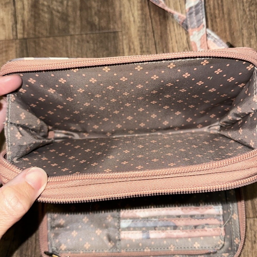Lug Convertible Wallet Crossbody - Quickstep pink camo EUC‎ - Picture 5 of 5